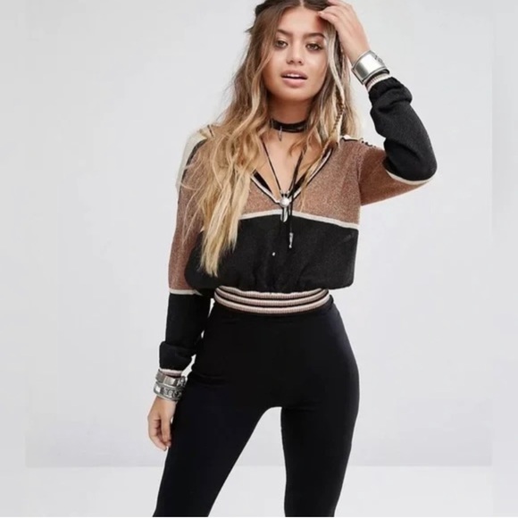 FREE PEOPLE Gold Dust Colorblock Pullover
Plunge Sweater Metallic Sz XS - Picture 4 of 11